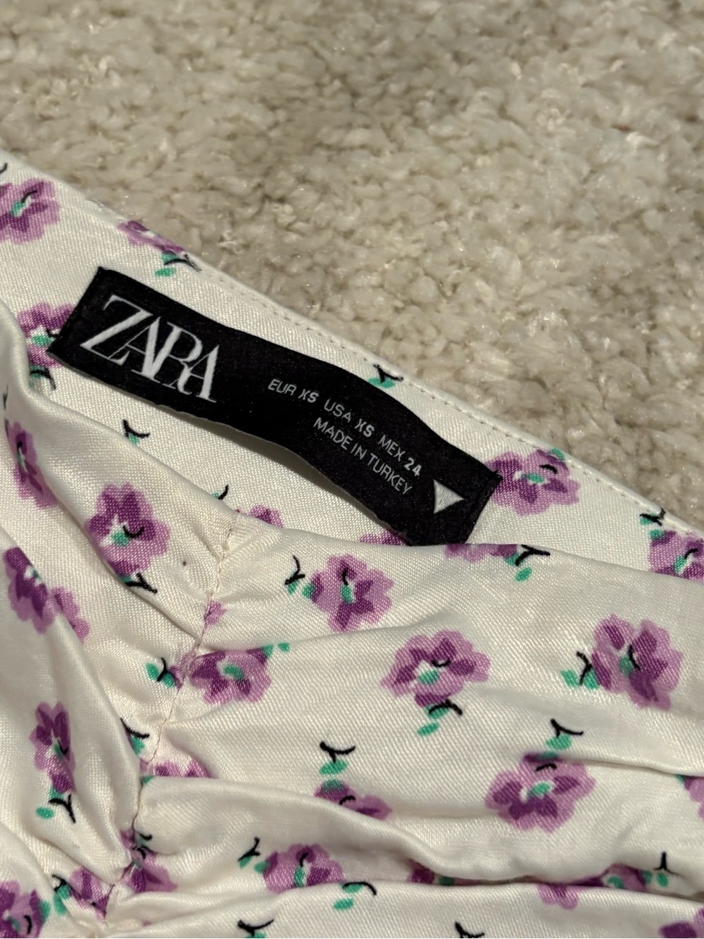 Zara skirt - Picture 3 of 3